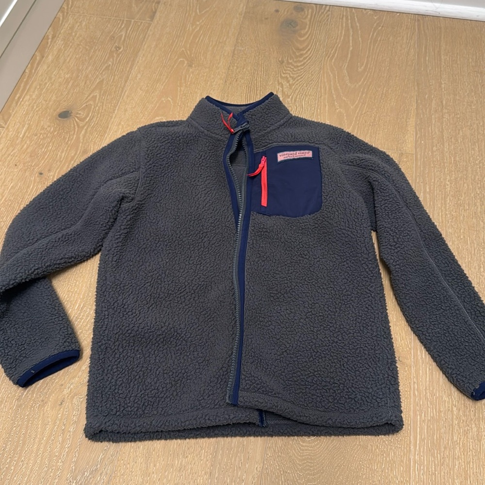 Vineyard vines fleece jacket full size boys size small